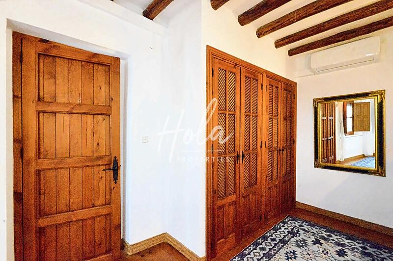 3 bedroom Townhouse for sale