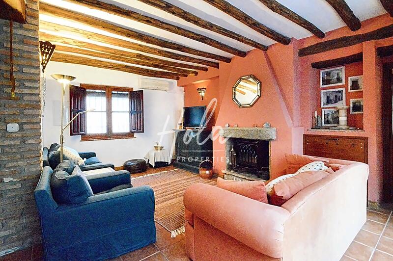 3 bedroom Townhouse for sale