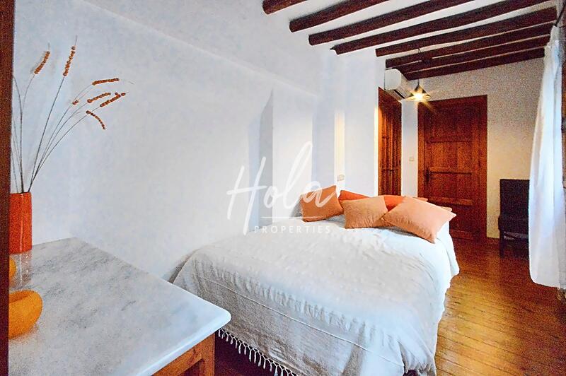 3 bedroom Townhouse for sale