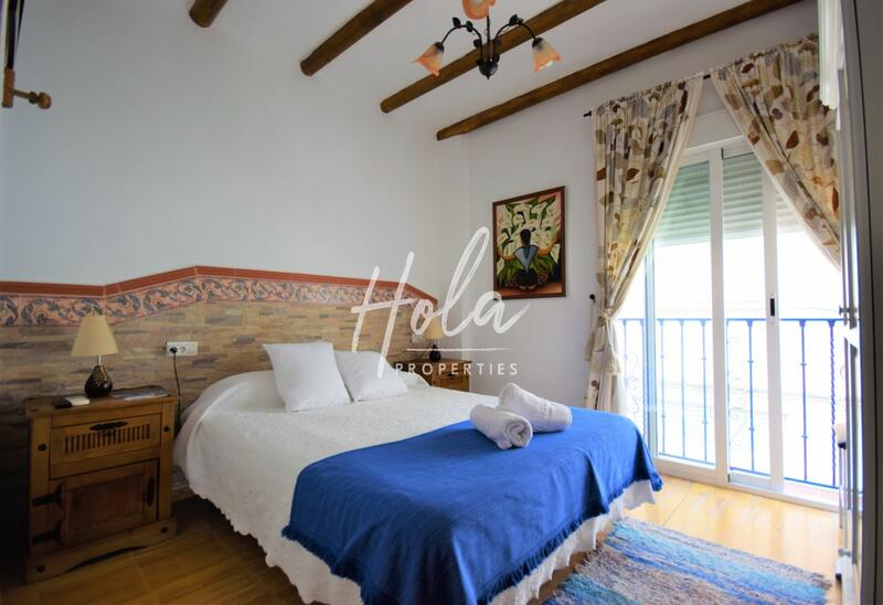 4 bedroom Townhouse for sale