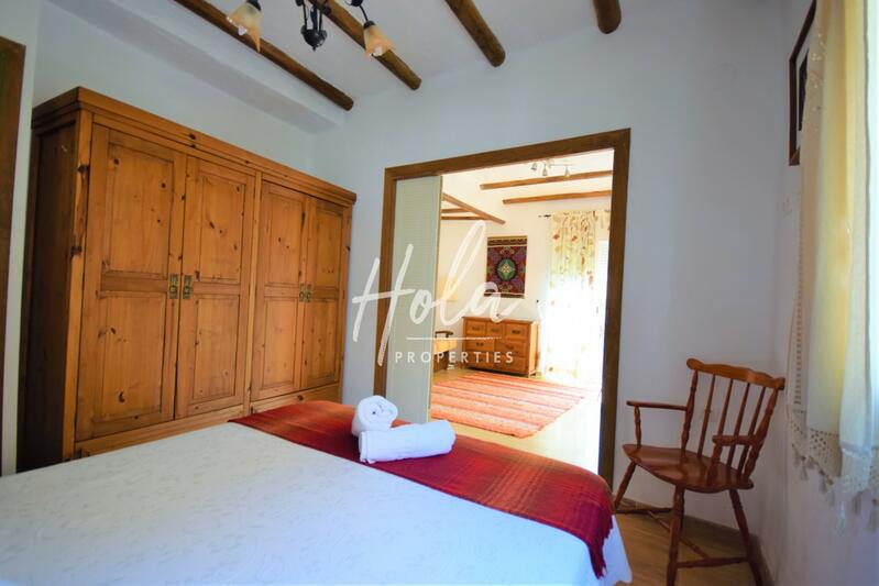 4 bedroom Townhouse for sale