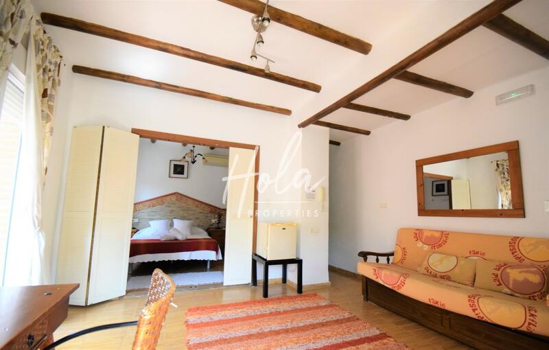4 bedroom Townhouse for sale
