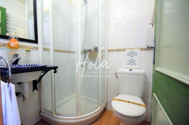 4 bedroom Townhouse for sale