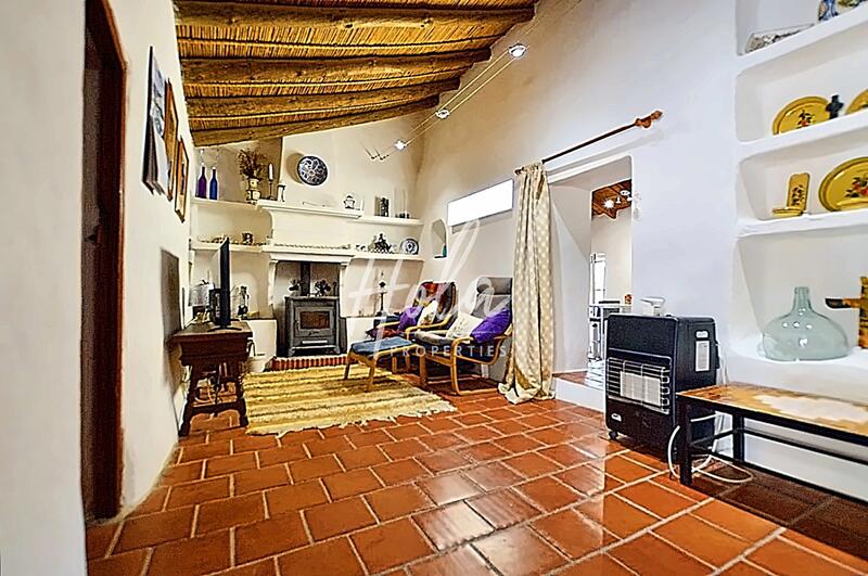 4 bedroom Country House for sale