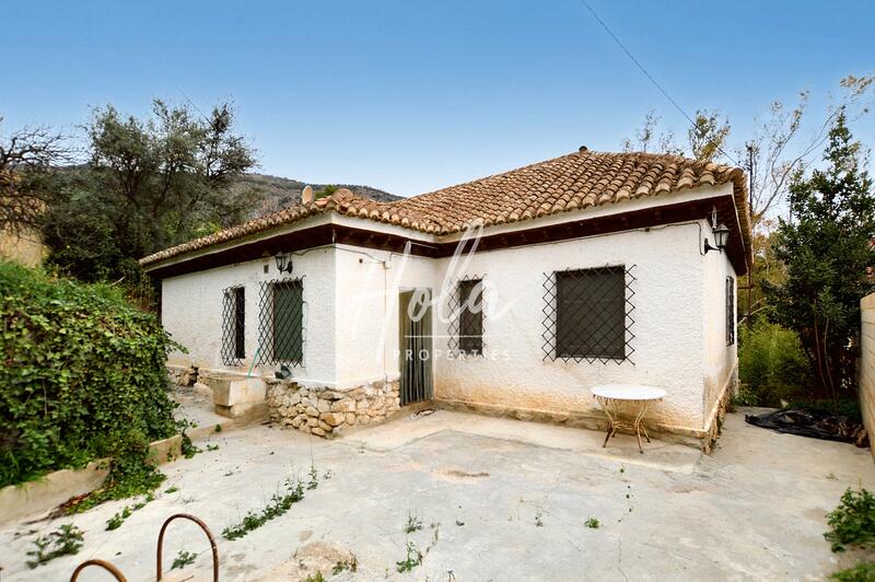 4 bedroom Country House for sale