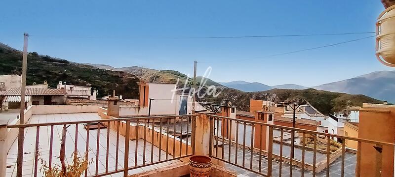 2 bedroom Townhouse for sale