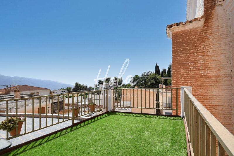 2 bedroom Townhouse for sale