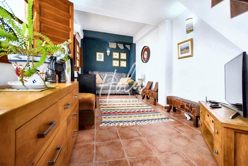 2 bedroom Townhouse for sale