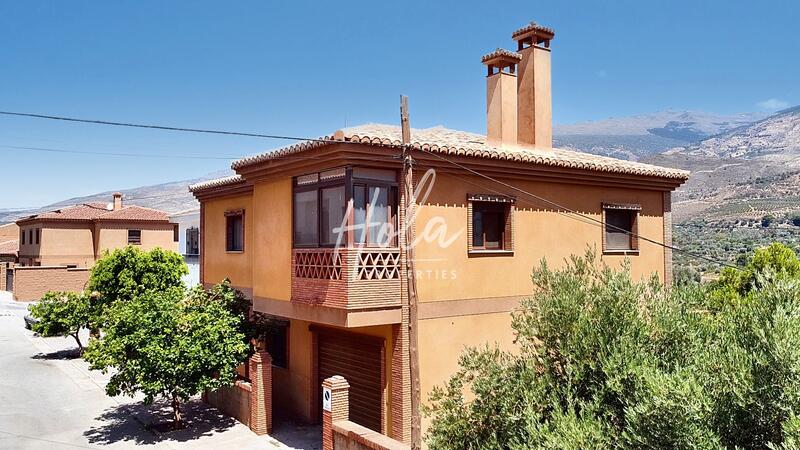 Byhus til salg i Orgiva, Granada