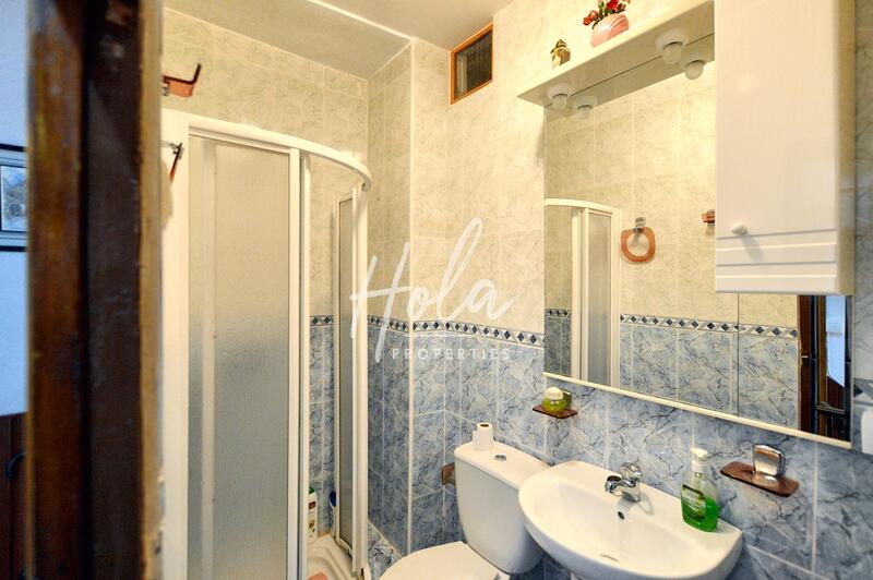 5 bedroom Townhouse for sale