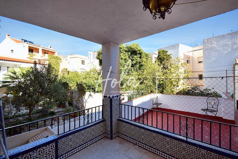 5 bedroom Townhouse for sale