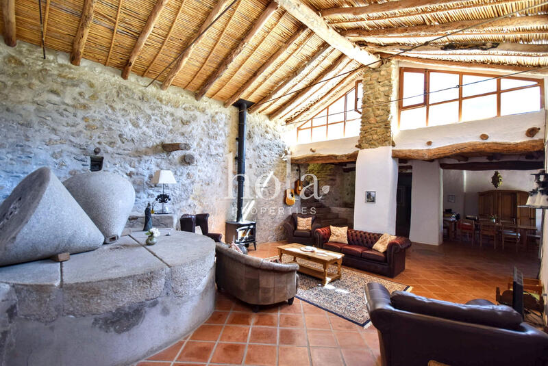 3 bedroom Country House for sale