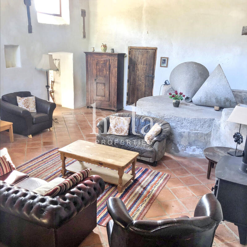 3 bedroom Country House for sale