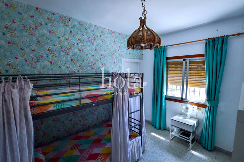 2 slaapkamer Gezinswoning Te koop