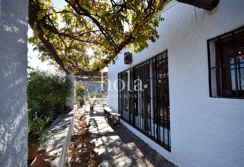 3 bedroom Country House for sale
