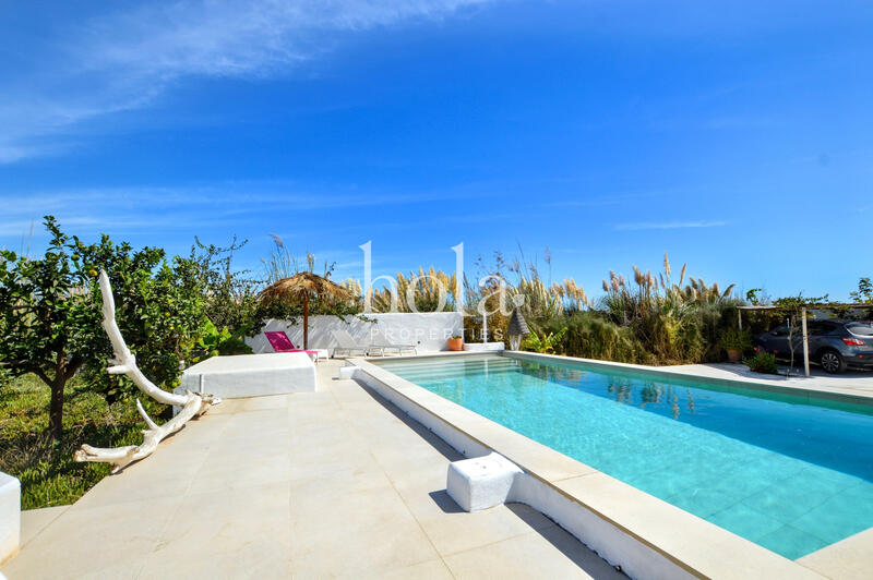 3 bedroom Country House for sale