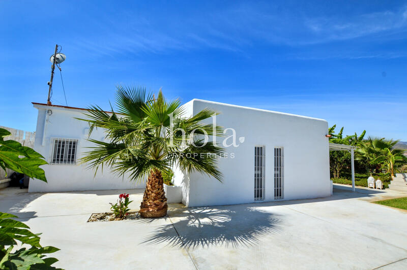 3 bedroom Country House for sale