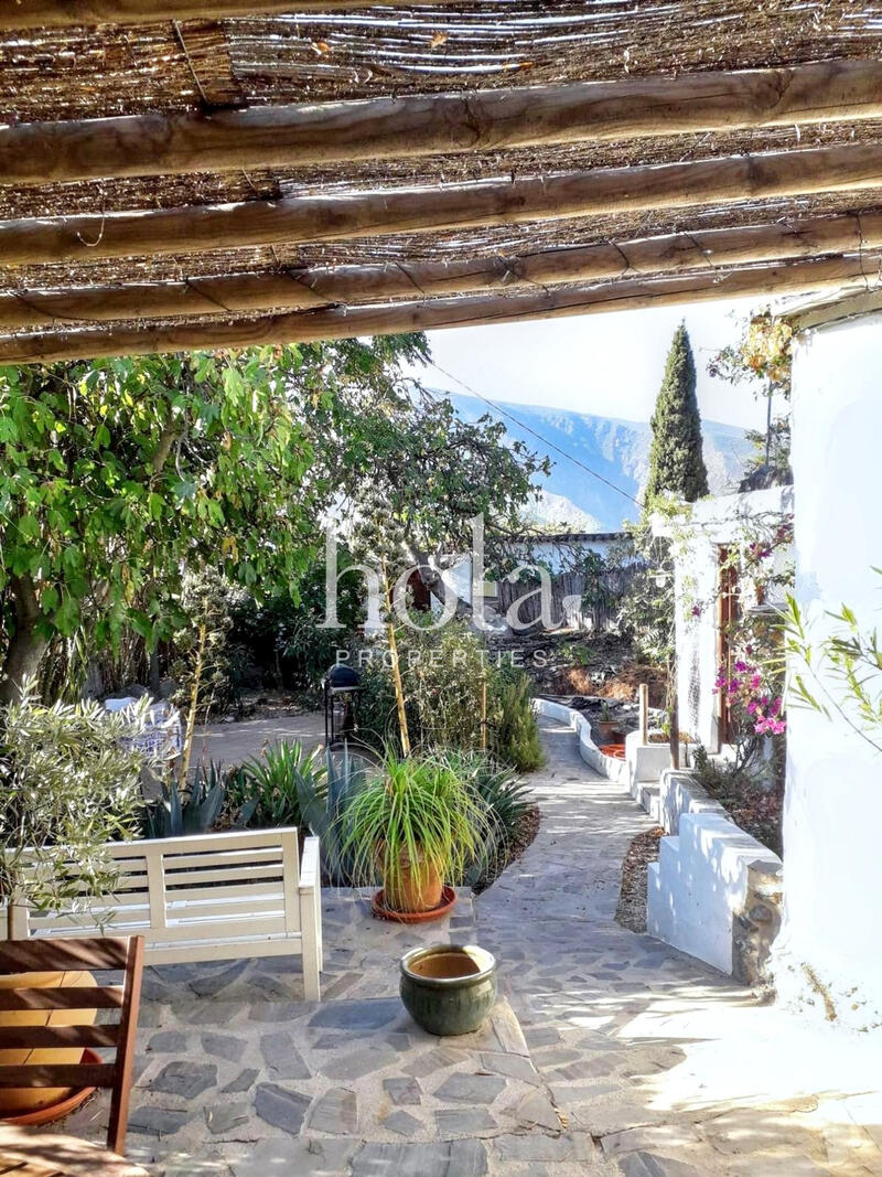 1 bedroom Country House for sale 1 bedroom Country House for sale