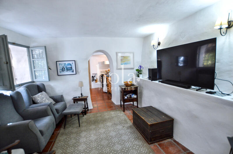 1 bedroom Country House for sale 1 bedroom Country House for sale