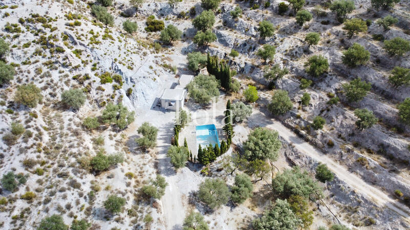 4 bedroom Country House for sale