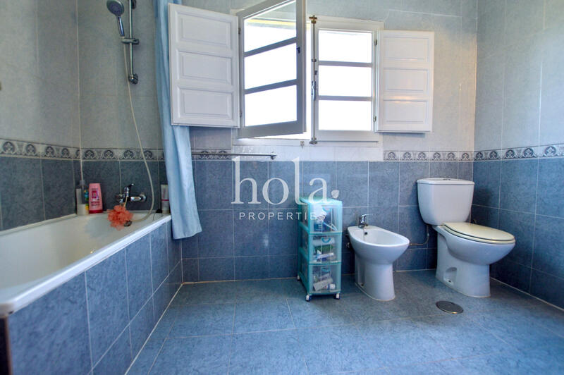 4 bedroom Country House for sale