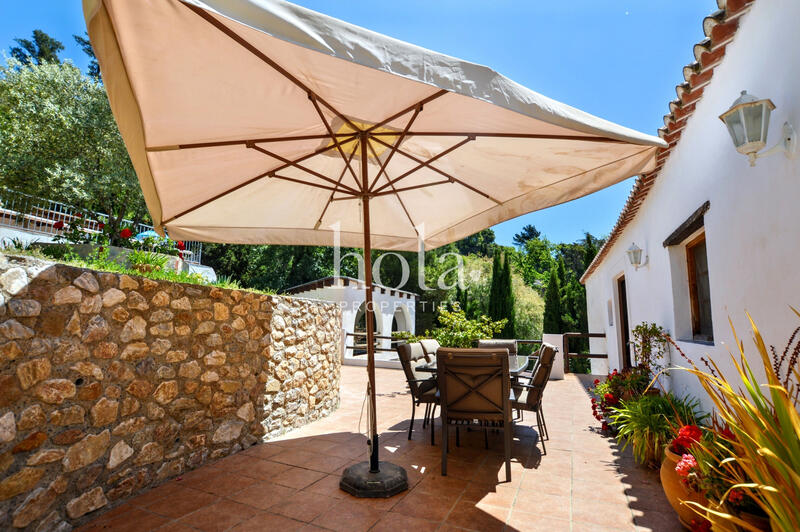 4 bedroom Country House for sale