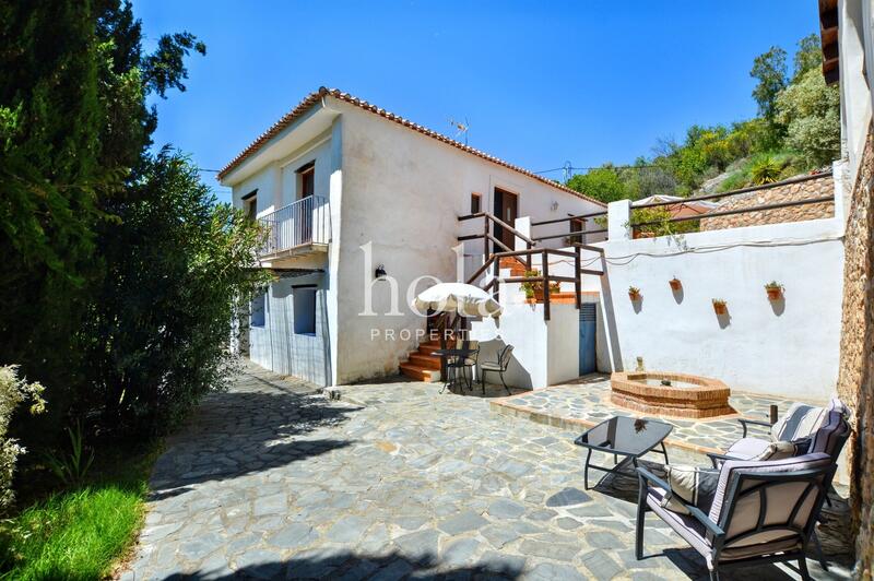 4 bedroom Country House for sale