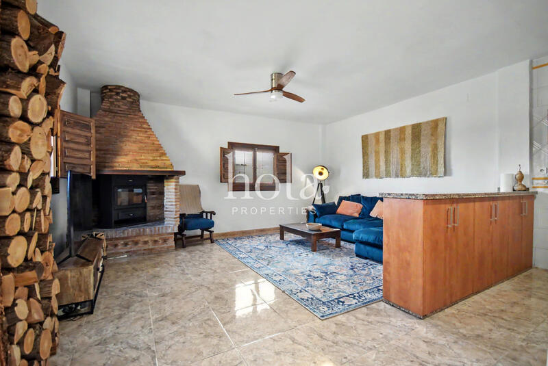 5 chambre Maison Troglodyte à vendre