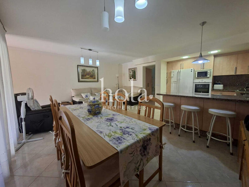 4 slaapkamer Gezinswoning Te koop 4 slaapkamer Gezinswoning Te koop