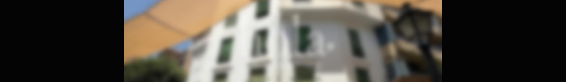 13 soveværelse Byhus til salg
