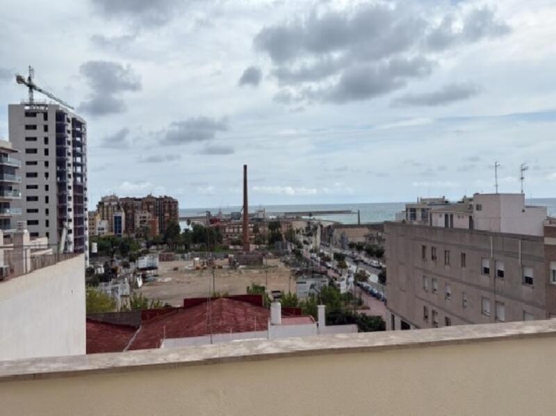 4 bedroom Apartment for sale