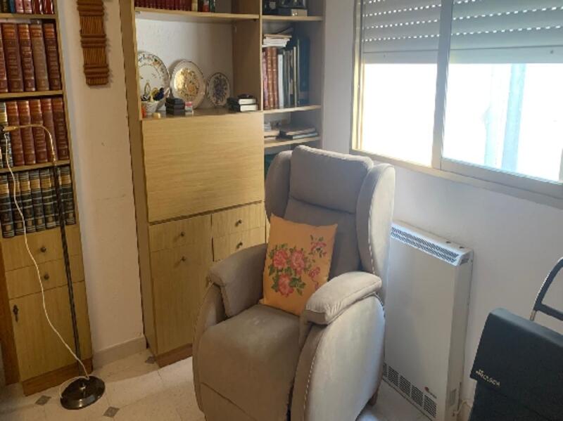 4 bedroom Apartment for sale