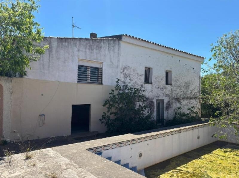4 bedroom Villa for sale