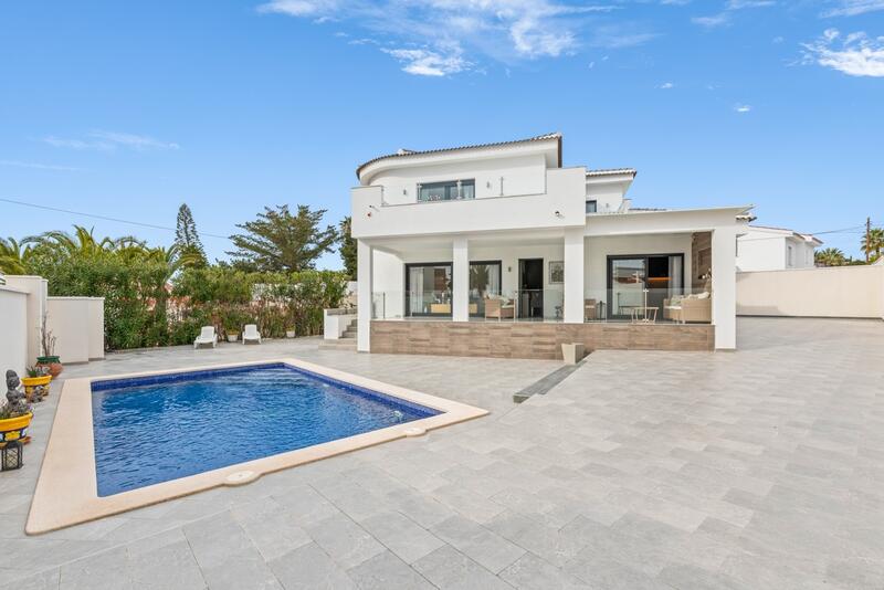 Villa en venta en Ciudad Quesada, Alicante