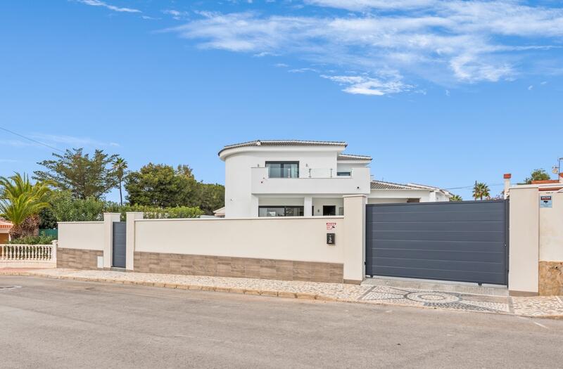 3 bedroom Villa for sale