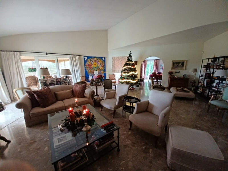 5 slaapkamer Villa Te koop