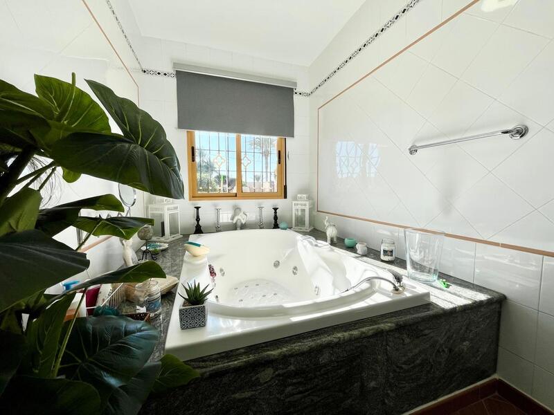 3 Schlafzimmer Villa zu verkaufen