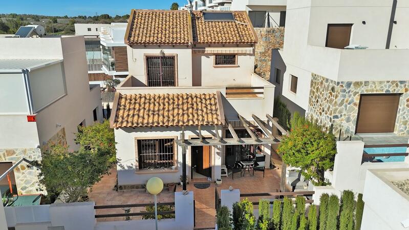 Villa à vendre dans Villamartin, Alicante