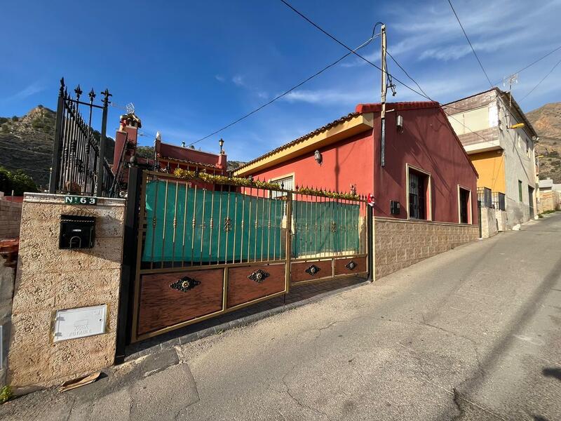 Stadthaus zu verkaufen in Orihuela, Alicante