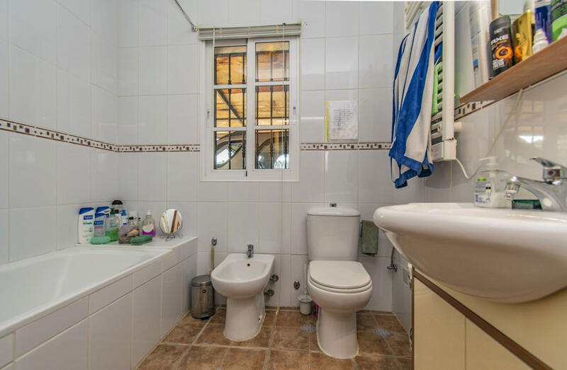 5 bedroom Villa for sale