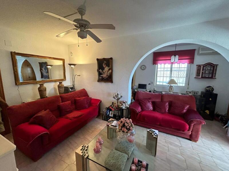 6 Schlafzimmer Villa zu verkaufen