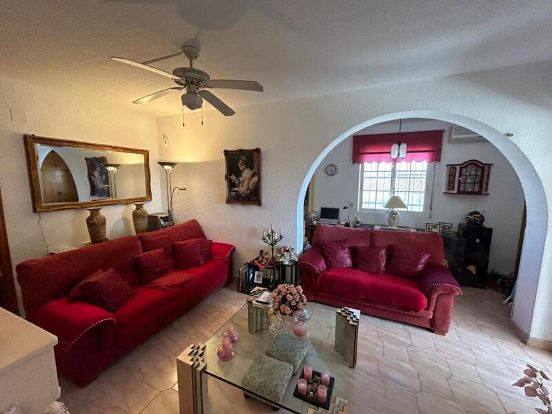 6 Schlafzimmer Villa zu verkaufen