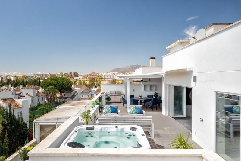 Leilighet til salgs i Nueva Andalucia, Málaga