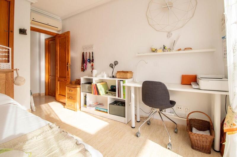 2 Schlafzimmer Stadthaus zu verkaufen