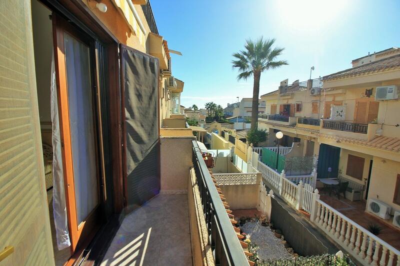 2 Cuarto Adosado en venta