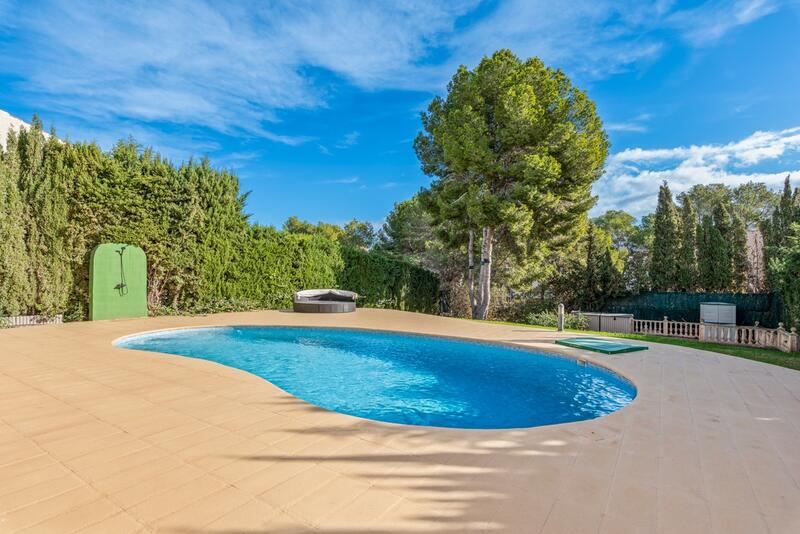 4 bedroom Villa for sale