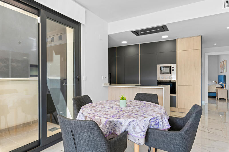 2 slaapkamer Appartement Te koop