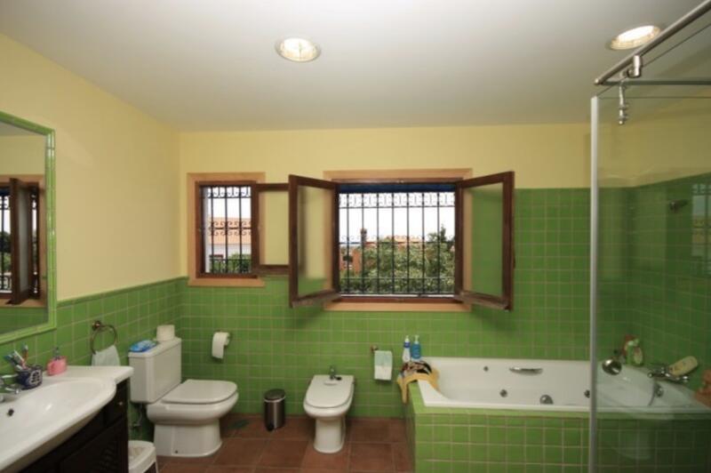 7 chambre Villa à vendre