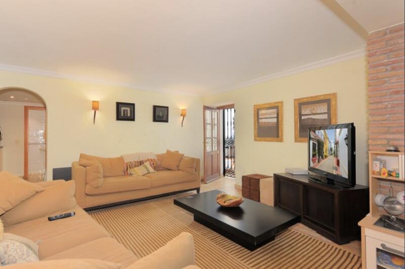 3 bedroom Townhouse for sale
