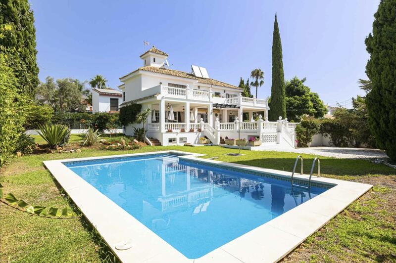 Villa à vendre dans Marbella, Málaga
